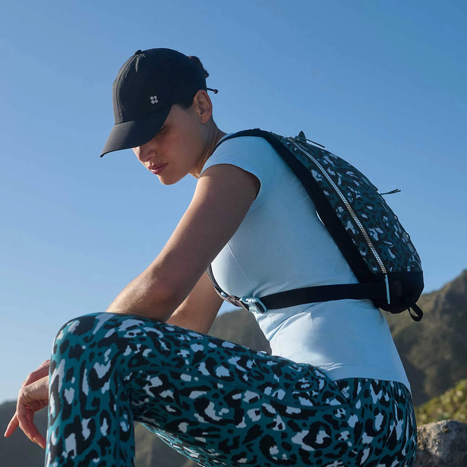 Women's Ascend Crest 8L Sling X Sweaty Betty - Sweaty Betty x Merrell